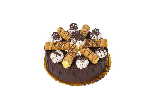 Mudcake with Wafer Cannoli and Strawberries